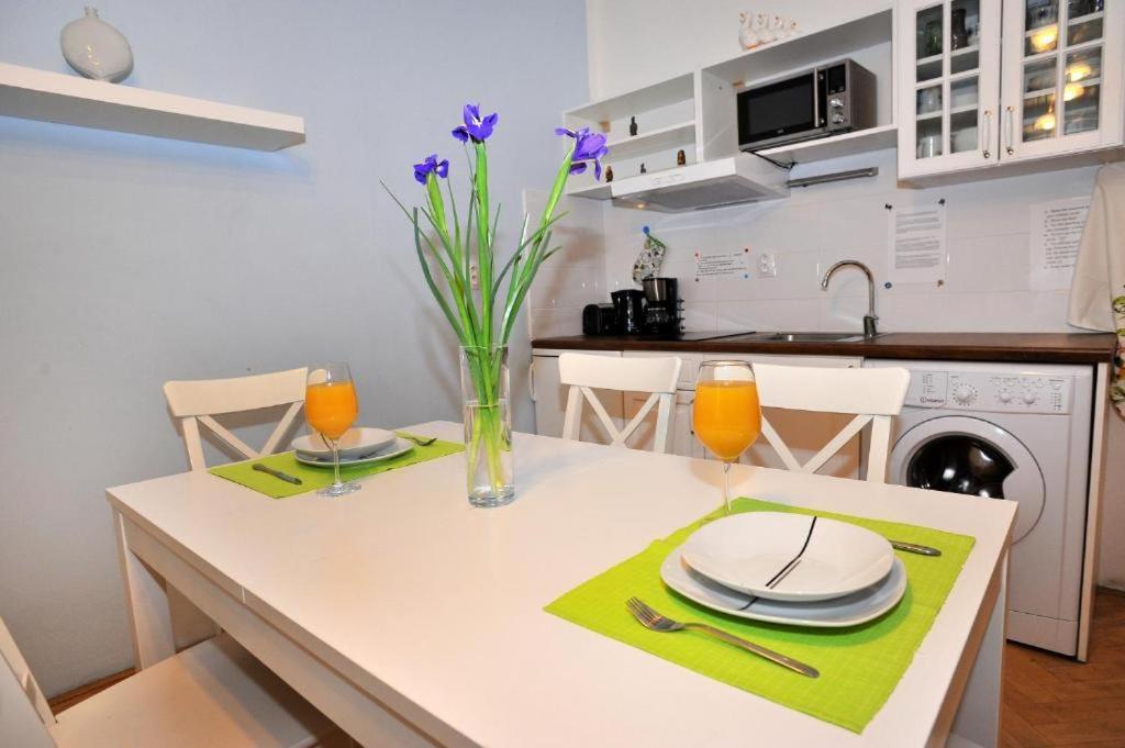 Condo In Vinohrady Prag Eksteriør billede